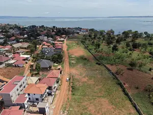 Plot for Sale in Busabala- Kigo 100x100ft
