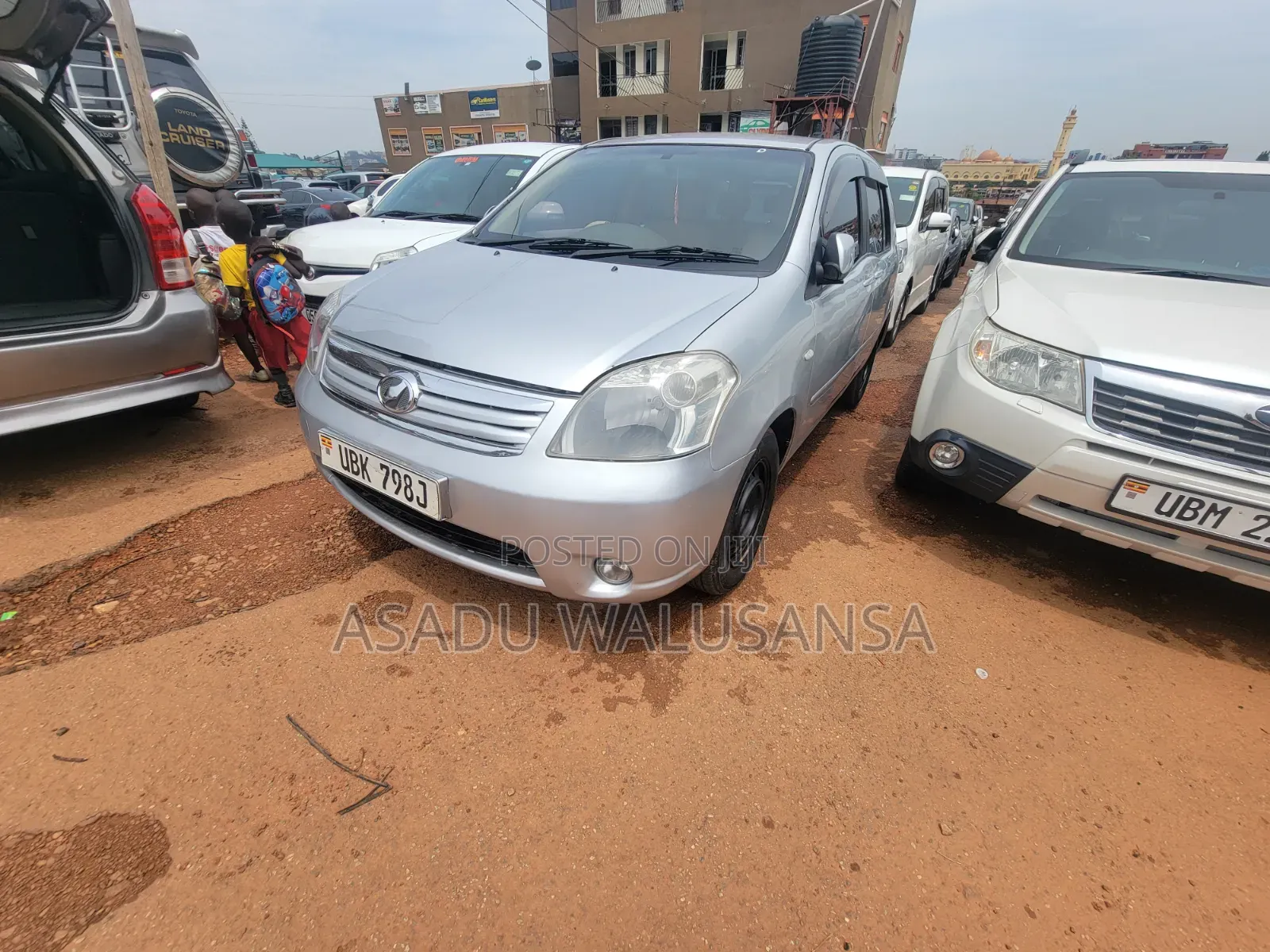 Toyota Raum 2010 Silver