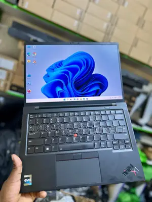 Laptop Lenovo ThinkPad X1 Carbon Gen11 16GB Intel Core i5 SSD 256GB