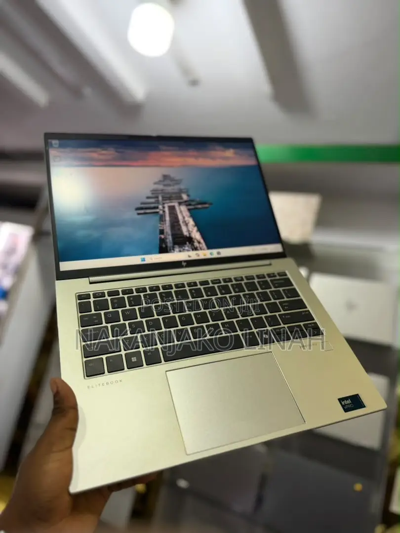 Laptop HP EliteBook 840 G11 16GB Intel Core Ultra 5 SSD 512GB