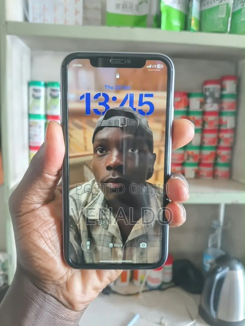 Apple iPhone 11 64 GB Purple
