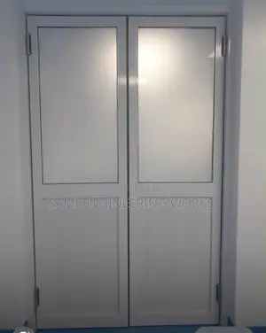  Stylish Aluminium Double Door – Premium Quality! 