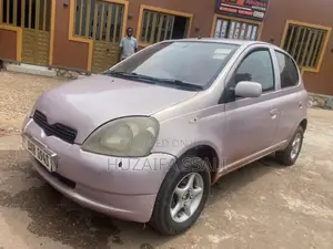 Toyota Vitz 2008 Burgundy