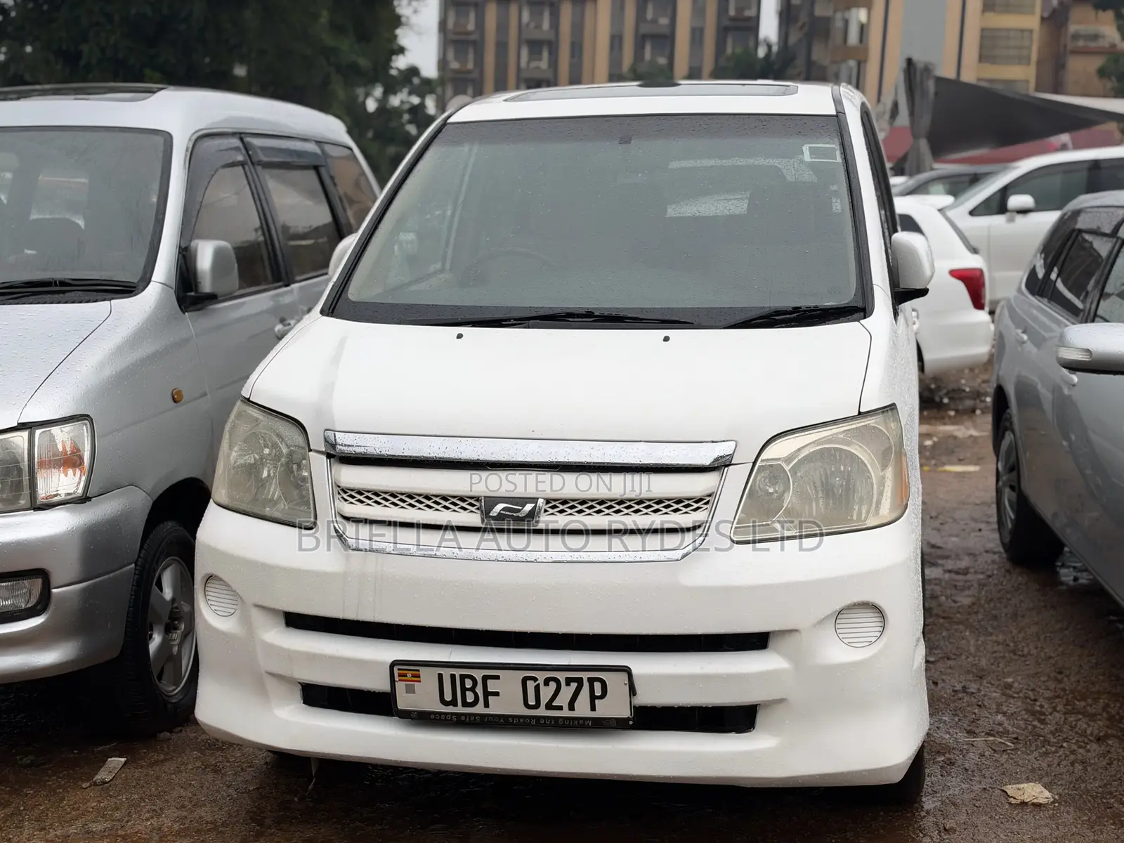 Toyota Harrier 2006 White