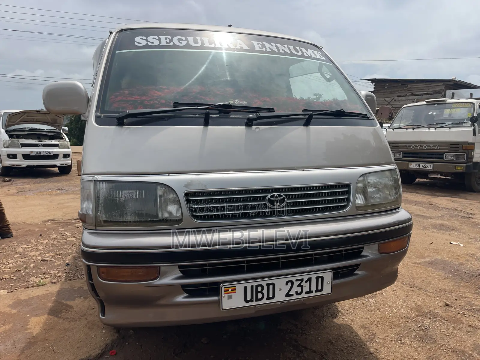 Toyota Grand HiAce 2002 Silver