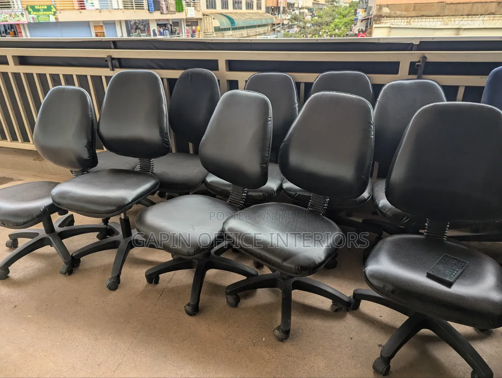 Refurbished // Second Hand Armless Office Furniture, Adjustable