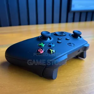 Xbox Series Controller – Original Quality, Serious Gaming!