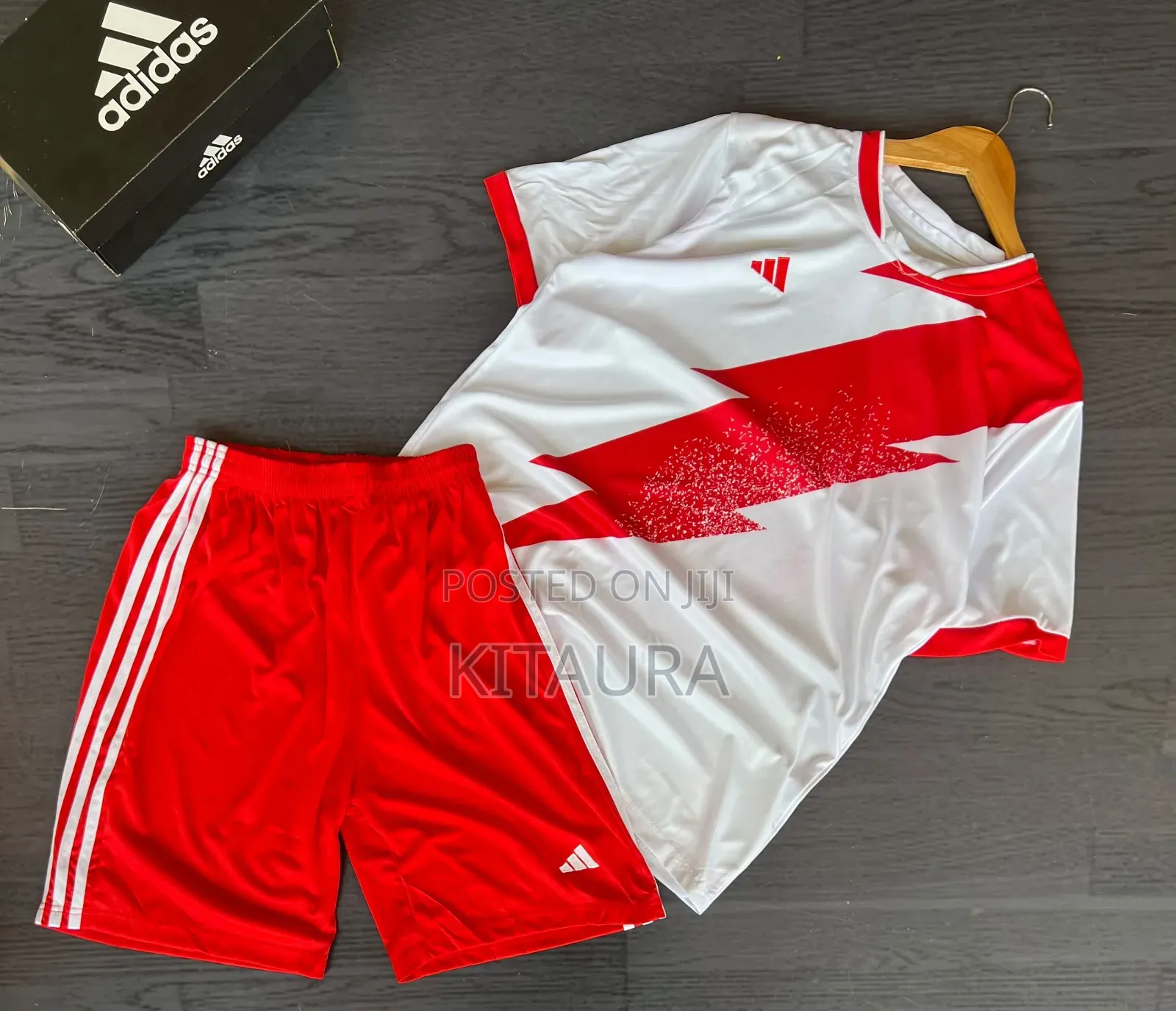 New Stock of Plain Kit Designs