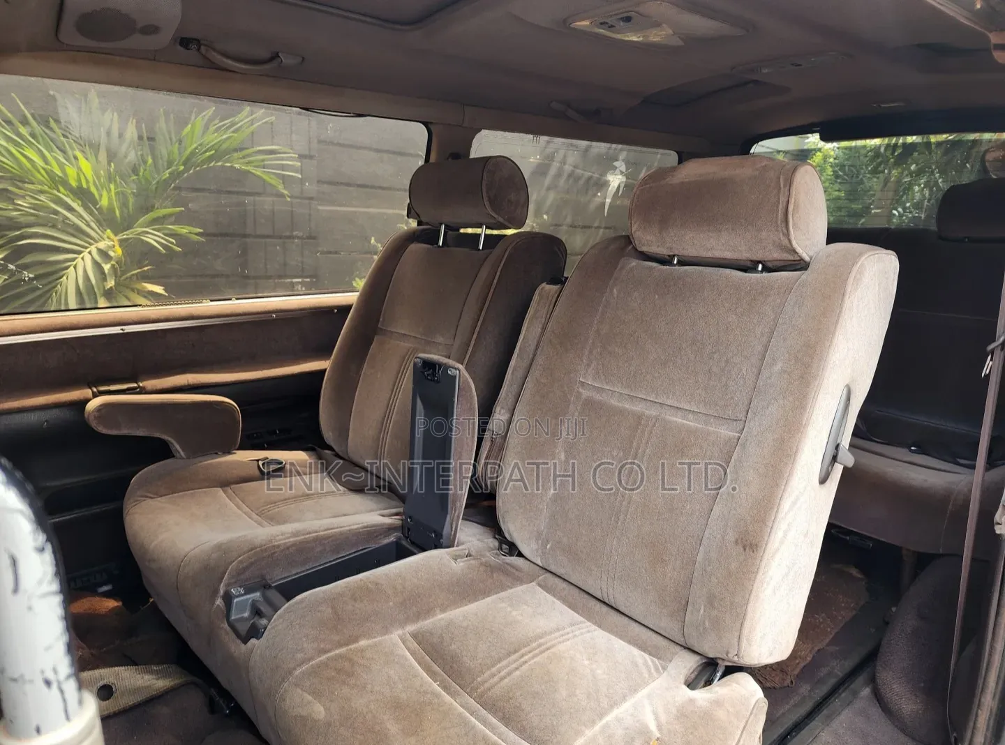 Toyota HiAce 1996 Brown