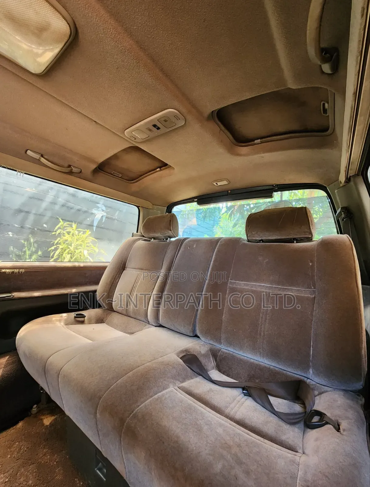 Toyota HiAce 1996 Brown