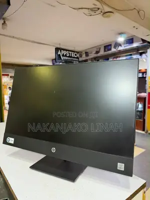 Desktop Computer HP 200 G4 22 All-in-One 8GB Intel Core i7 SSD 256GB
