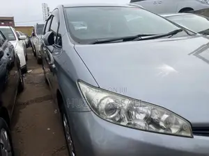 Toyota Wish 2012 Gray