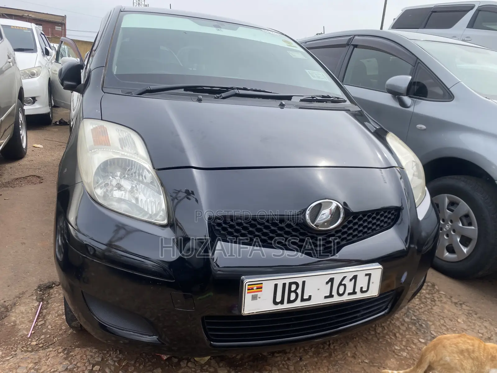 Toyota Vitz 2010 Black