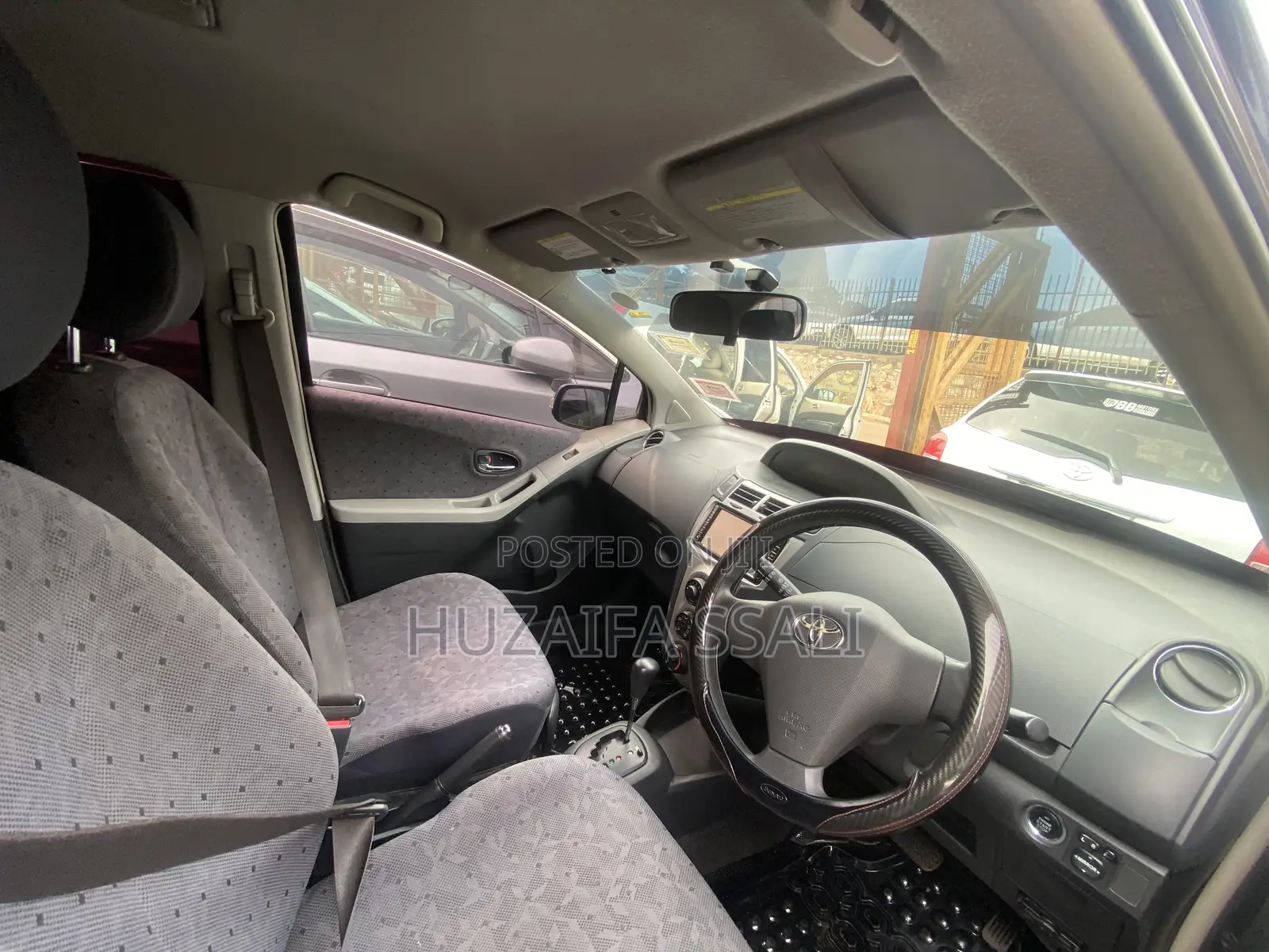Toyota Vitz 2010 Black