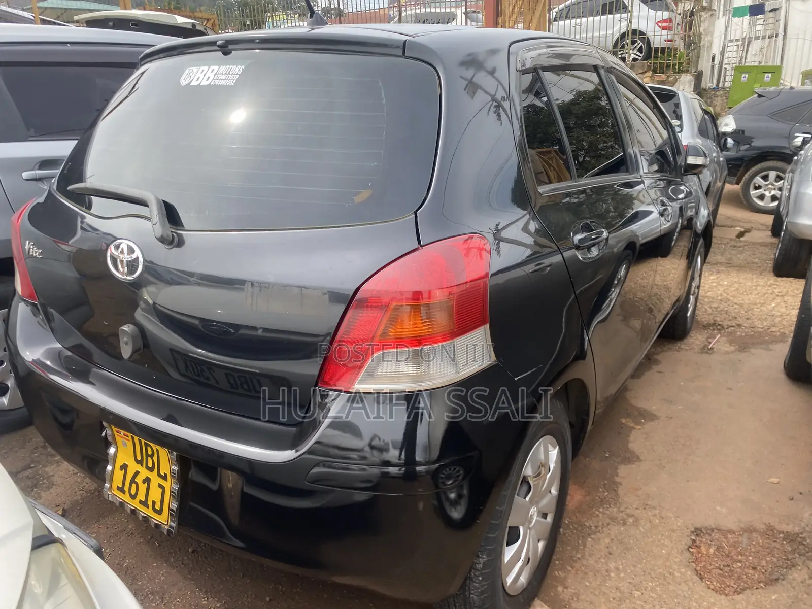 Toyota Vitz 2010 Black