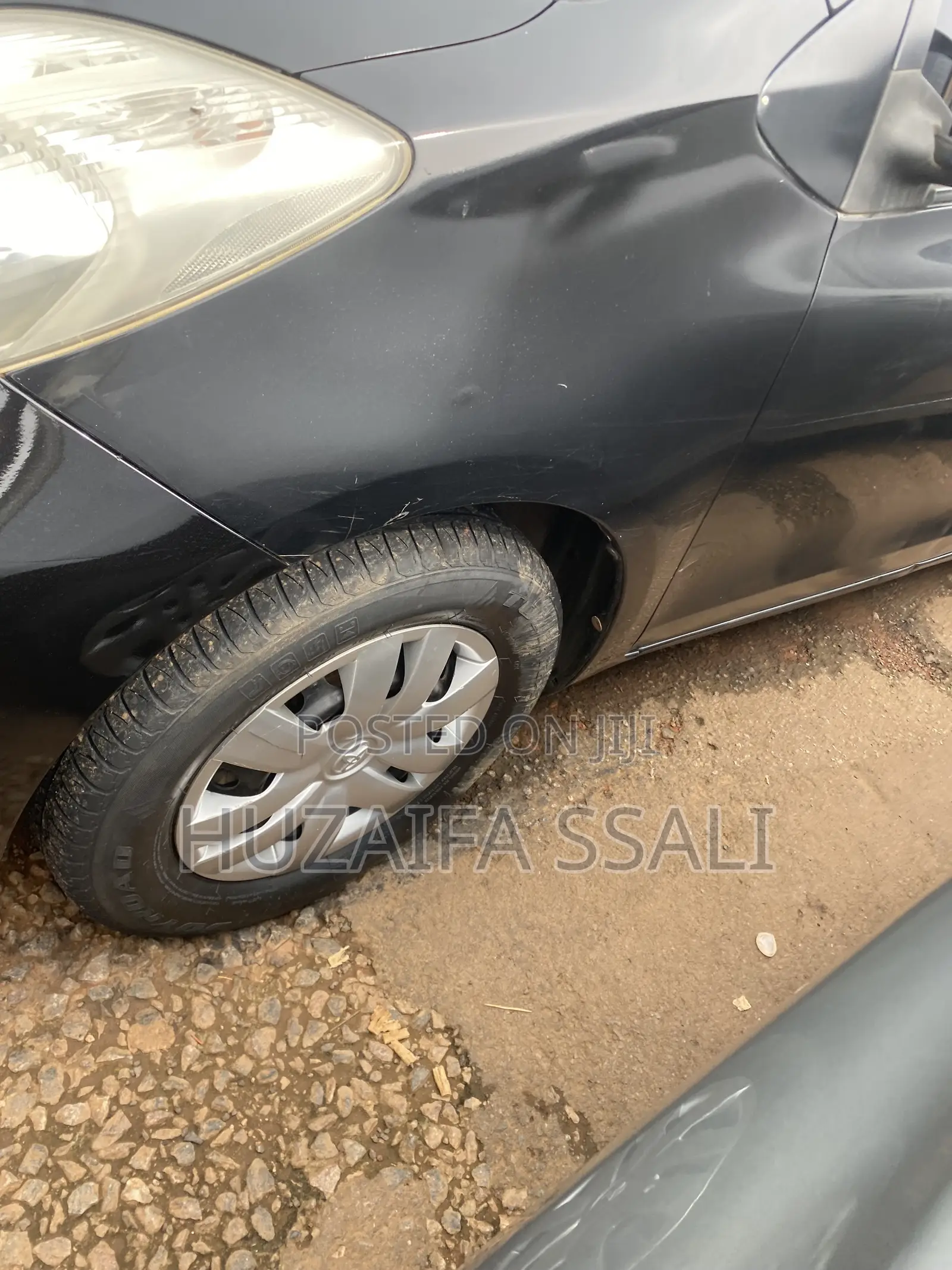Toyota Vitz 2010 Black