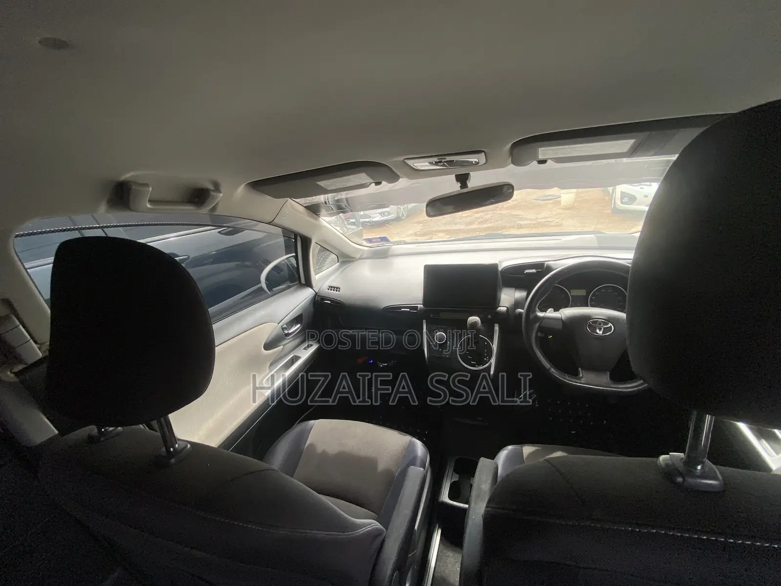 Toyota Wish 2018 Black