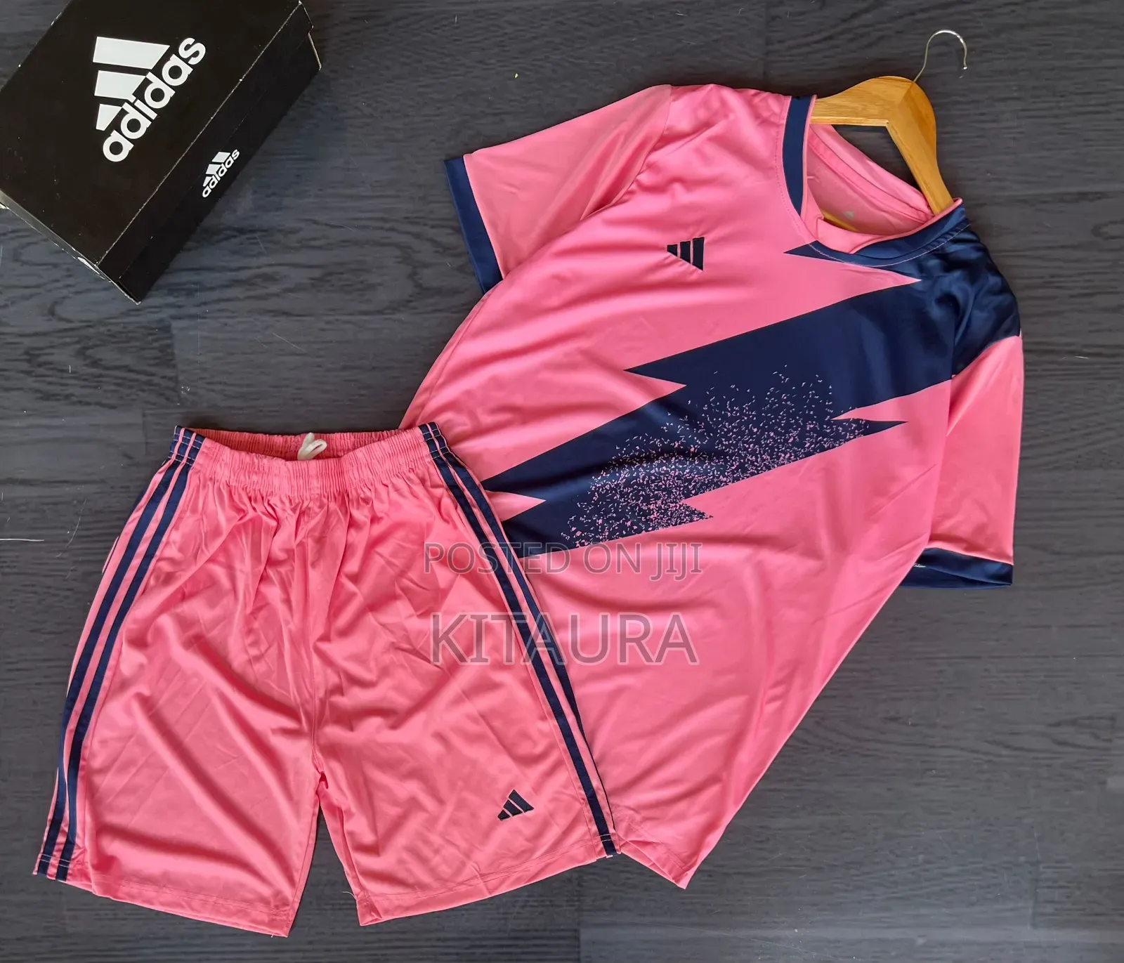 New Stock of Plain Kit Designs