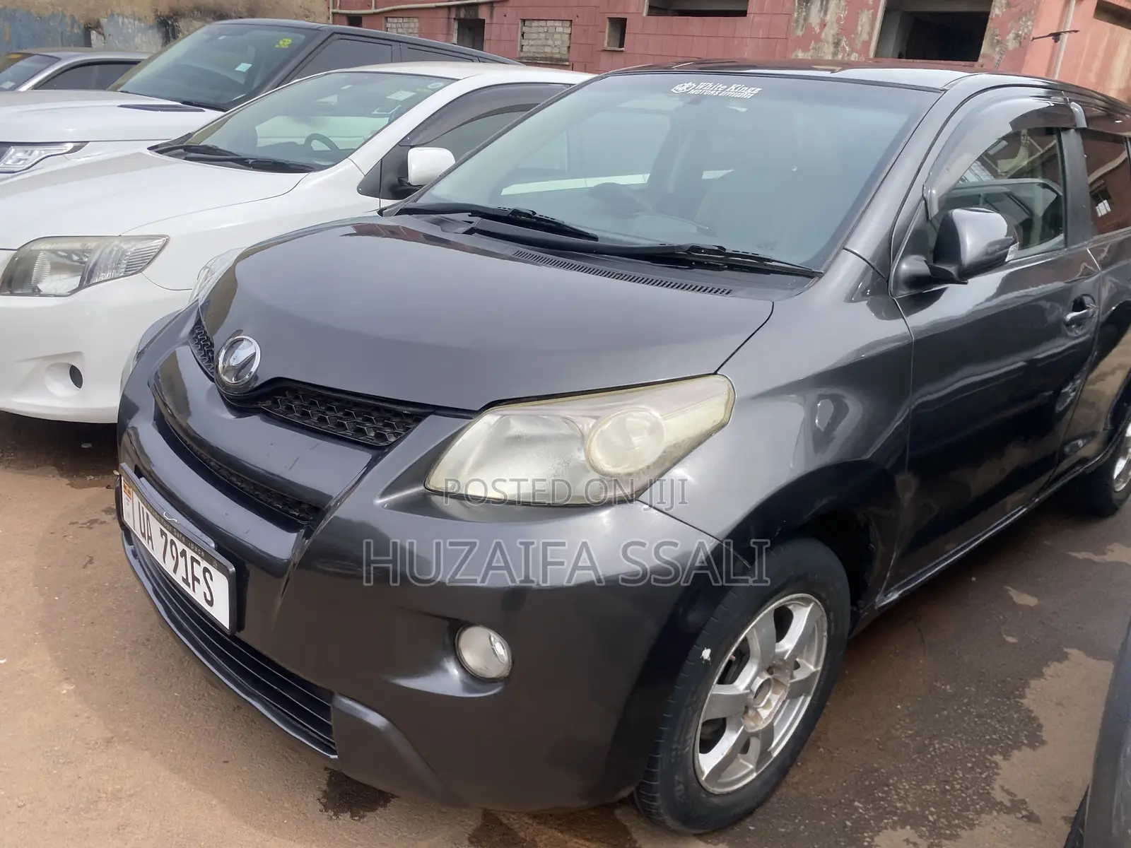 Toyota IST 2010 Gray