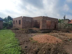 3bdrm House in Njovu Estate, Wakiso / Wakiso for sale