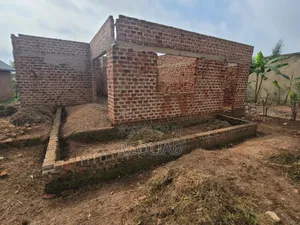 3bdrm House in Njovu Estate, Wakiso / Wakiso for sale
