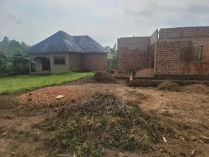 3bdrm House in Njovu Estate, Wakiso / Wakiso for sale