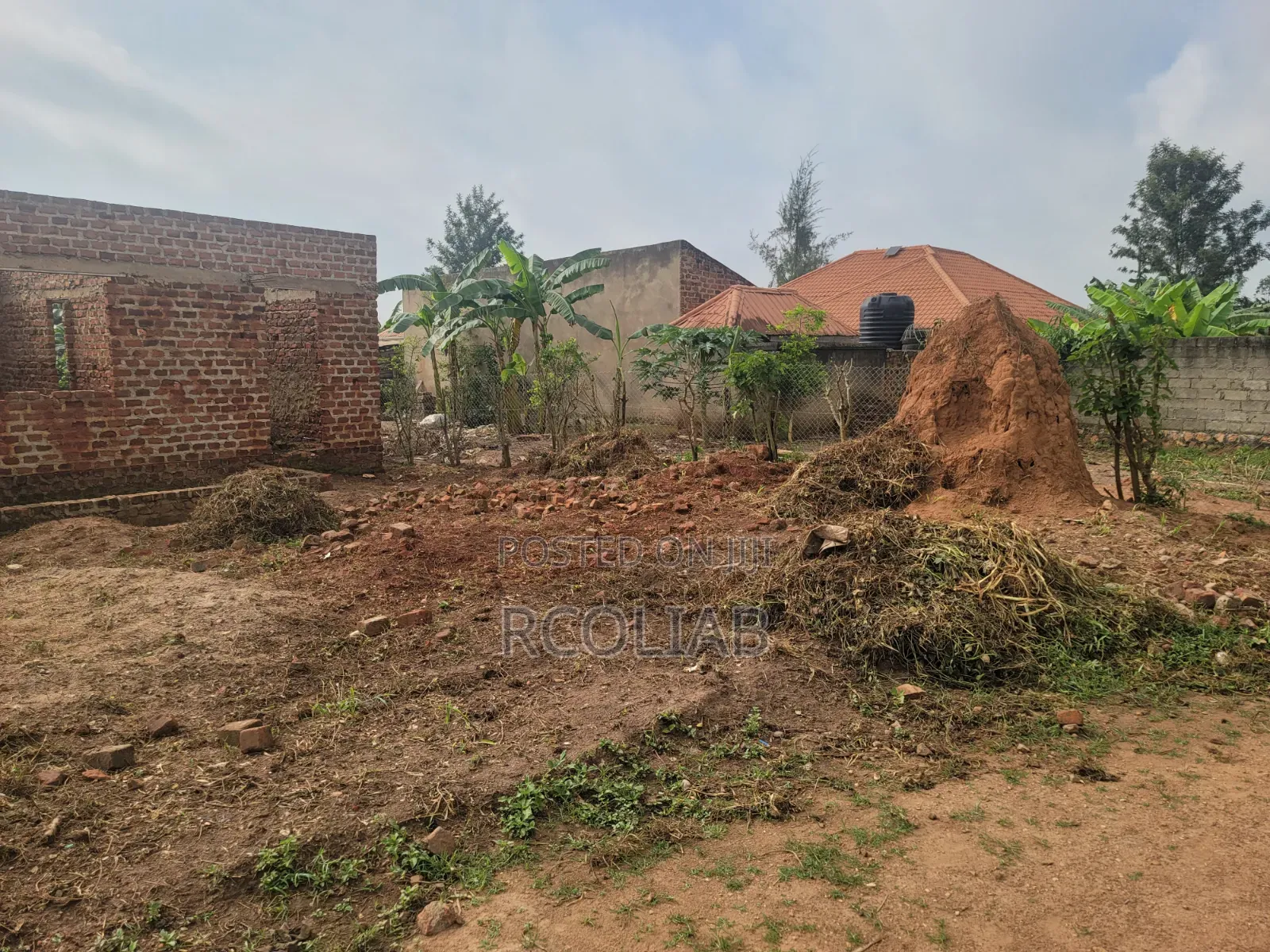 3bdrm House in Njovu Estate, Wakiso / Wakiso for sale