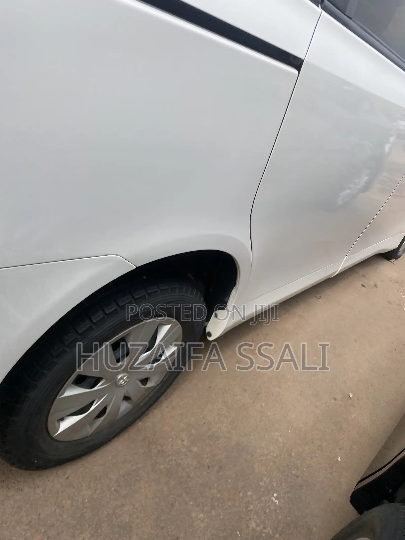 Toyota Noah 2022 White