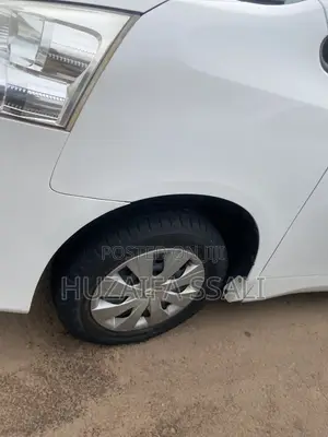 Toyota Noah 2022 White