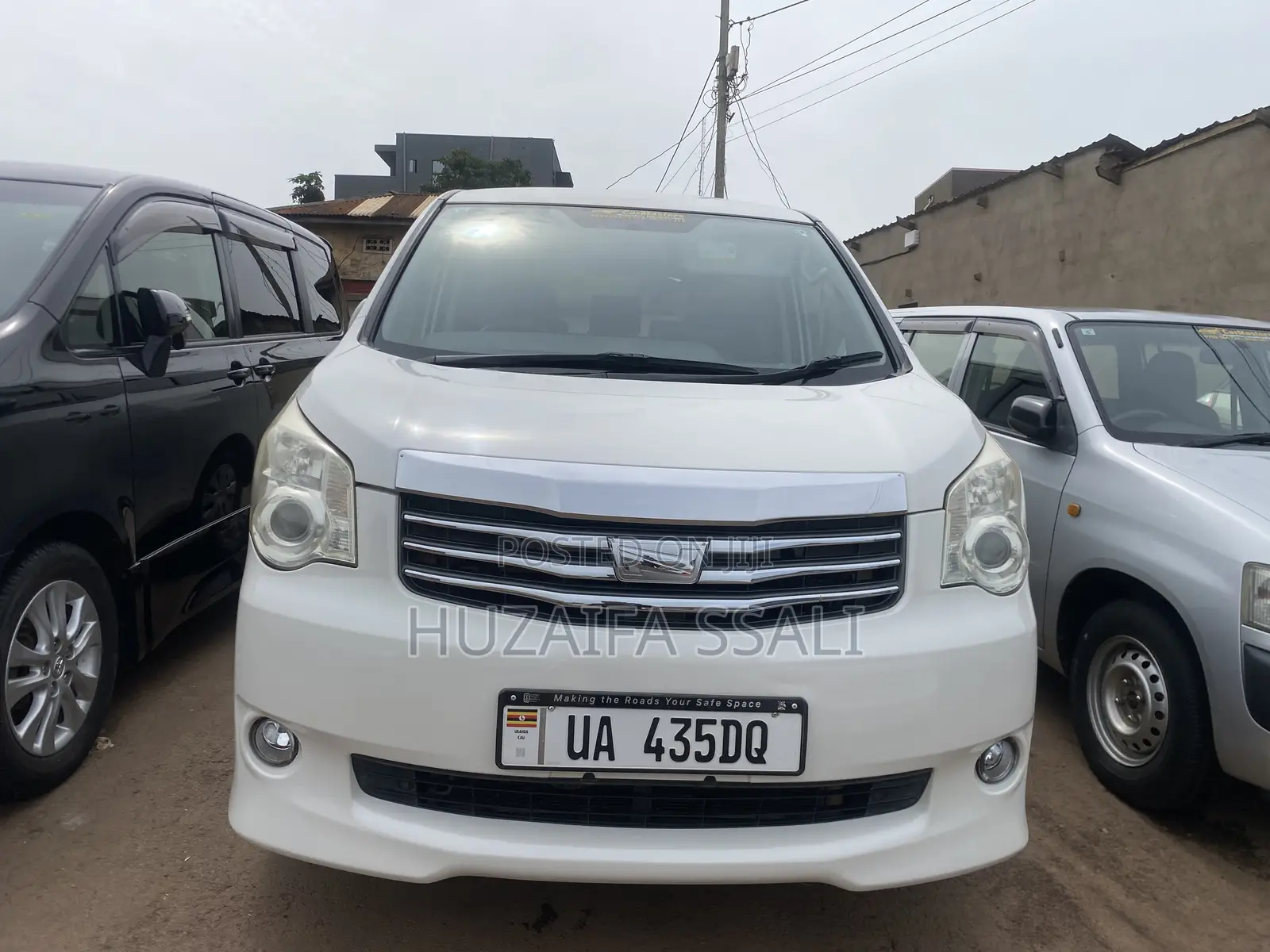 Toyota Noah 2022 White