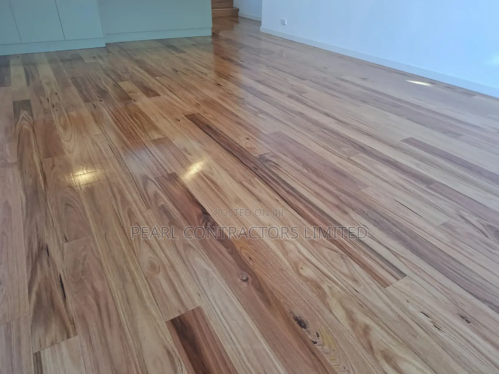 Wooden Floor/Natural Wooden Floor Supply and Installation Experts