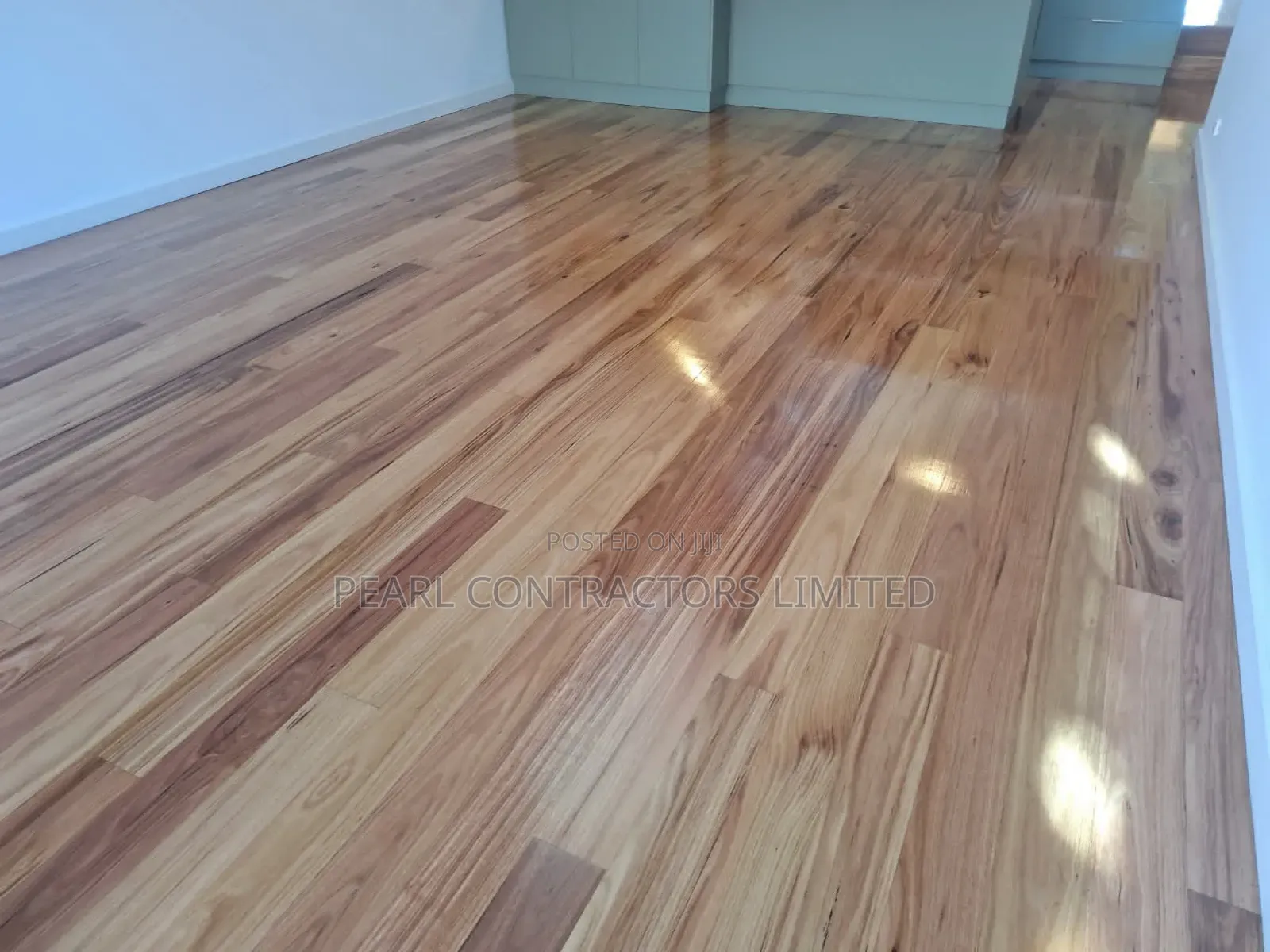 Wooden Floor/Natural Wooden Floor Supply and Installation Experts