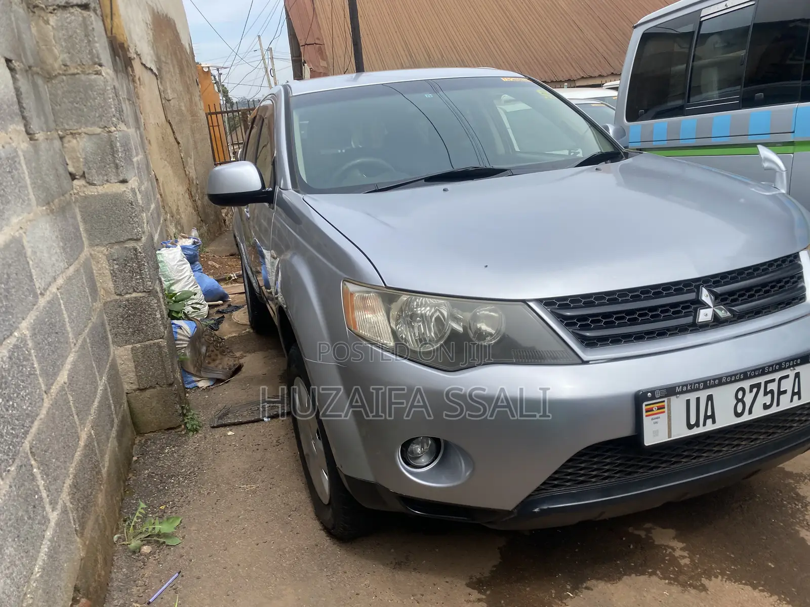 Mitsubishi Outlander 2012 Silver