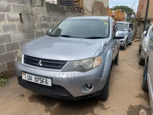 Mitsubishi Outlander 2012 Silver