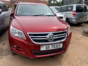 Volkswagen Tiguan 2018 Red
