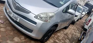 Toyota Ractis 2008 Silver