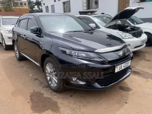 Toyota Harrier 2017 Black