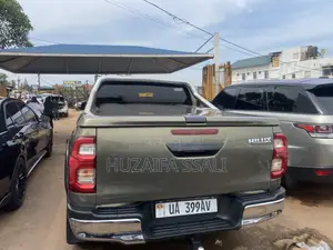 Toyota Hilux 2018 Gray