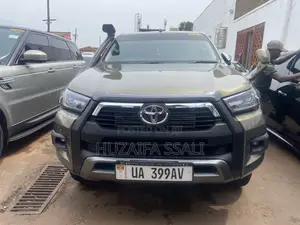 Toyota Hilux 2018 Gray