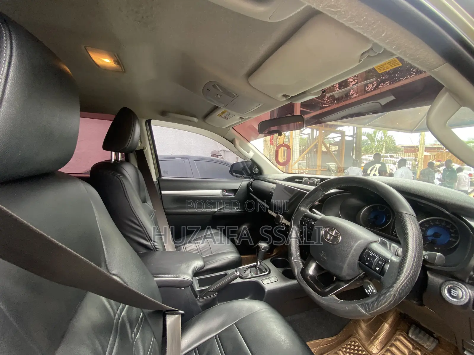 Toyota Hilux 2018 Gray
