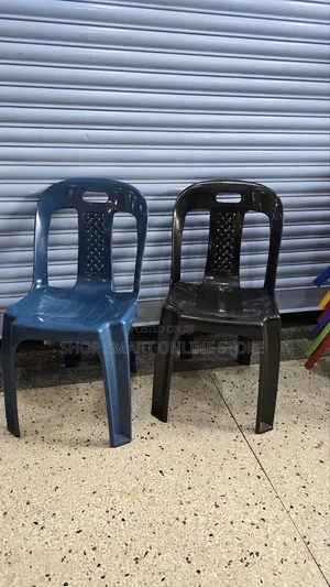 Modern Premium Plastic Chairs