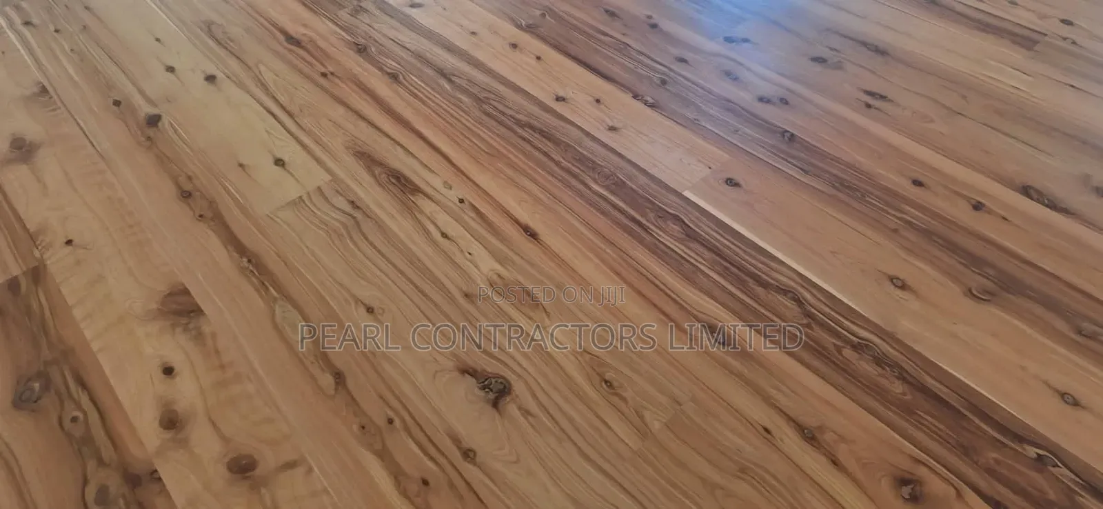 Wooden Floors/Classic Wooden Floor Supply and Customization Services