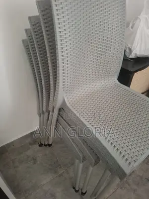 Used Plastic Chairs
