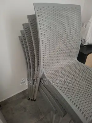 Used Plastic Chairs