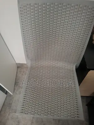 Used Plastic Chairs