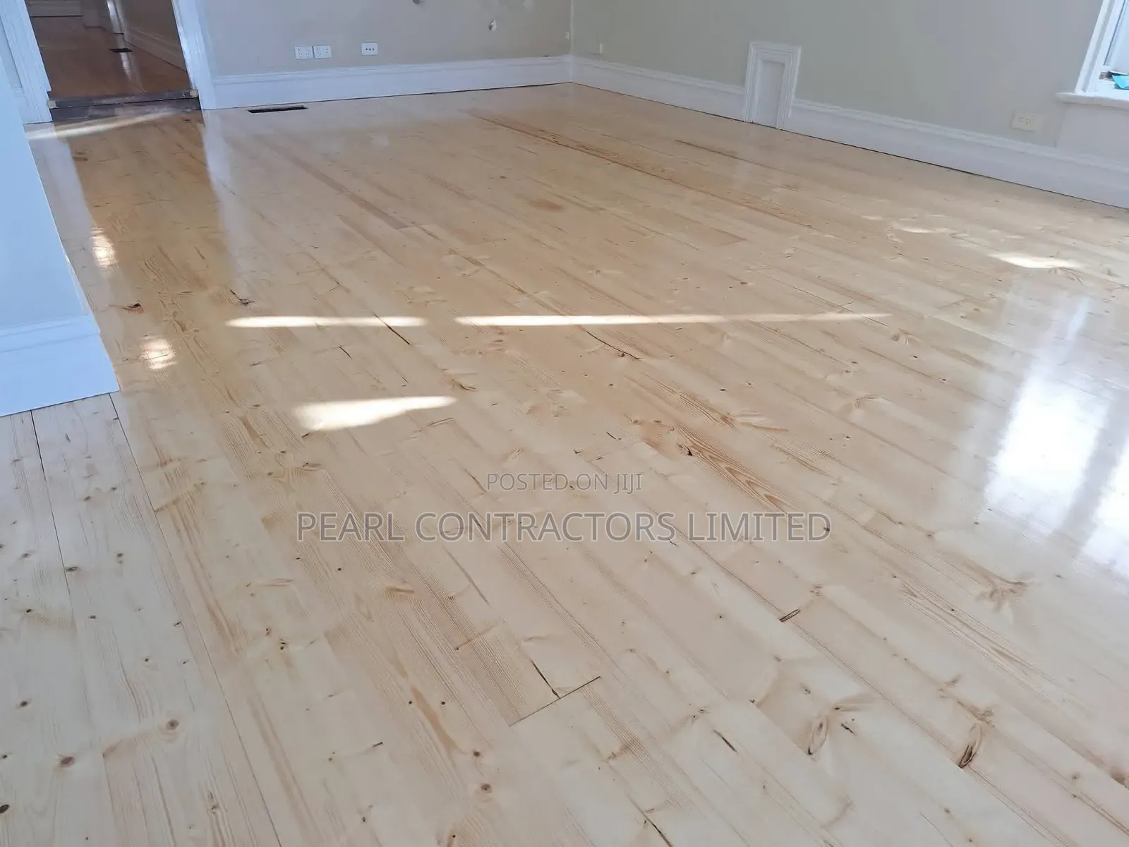 Wooden Floors/Bright Natural Wooden Floor FInishings. Book Us Now.
