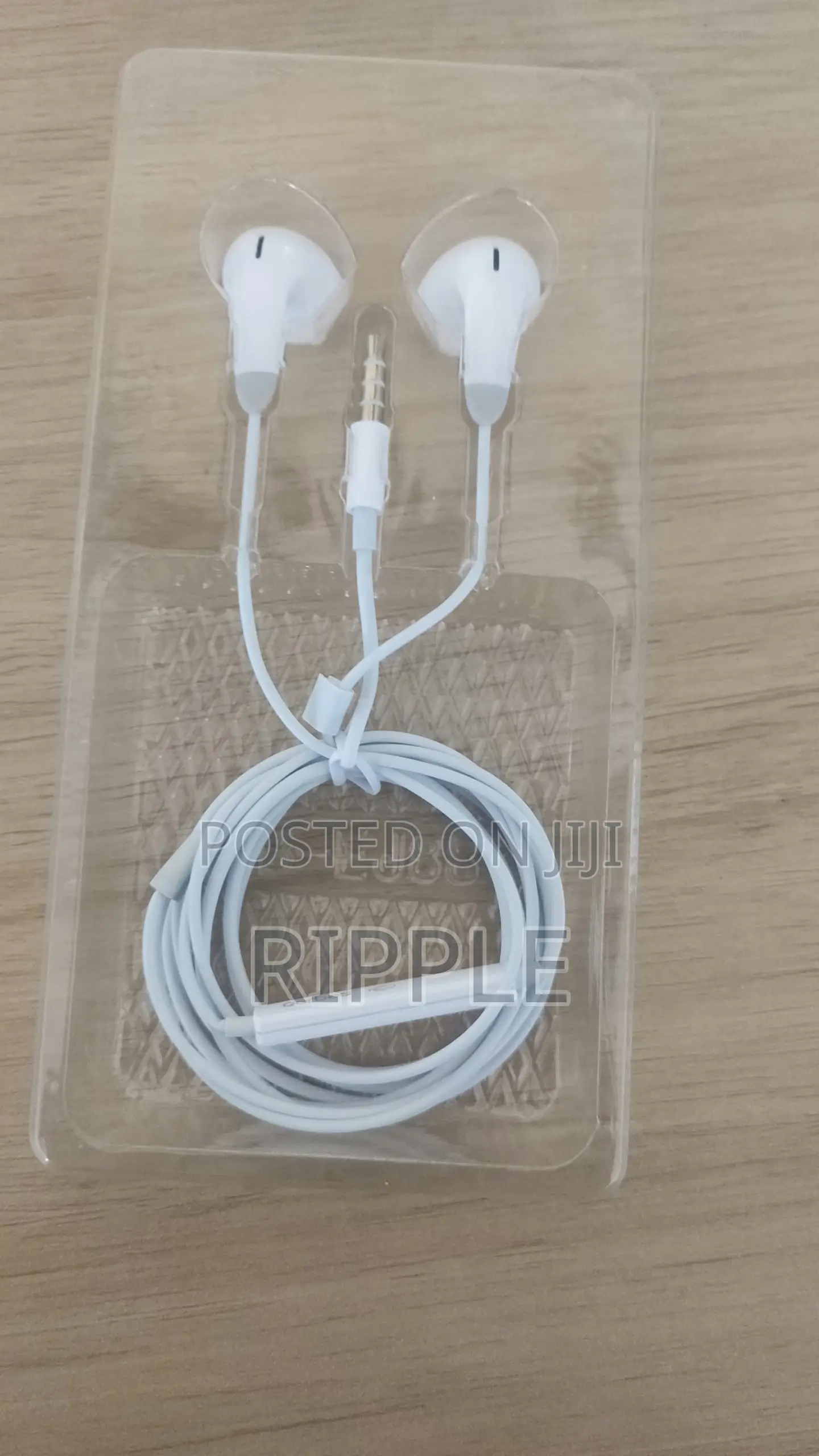Wired Earphones With Microphone – HiFi Stereo Sound