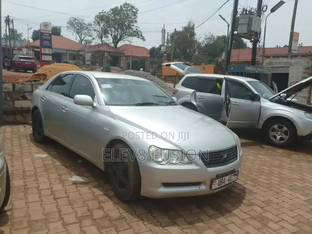 Toyota Mark X 2009 Silver