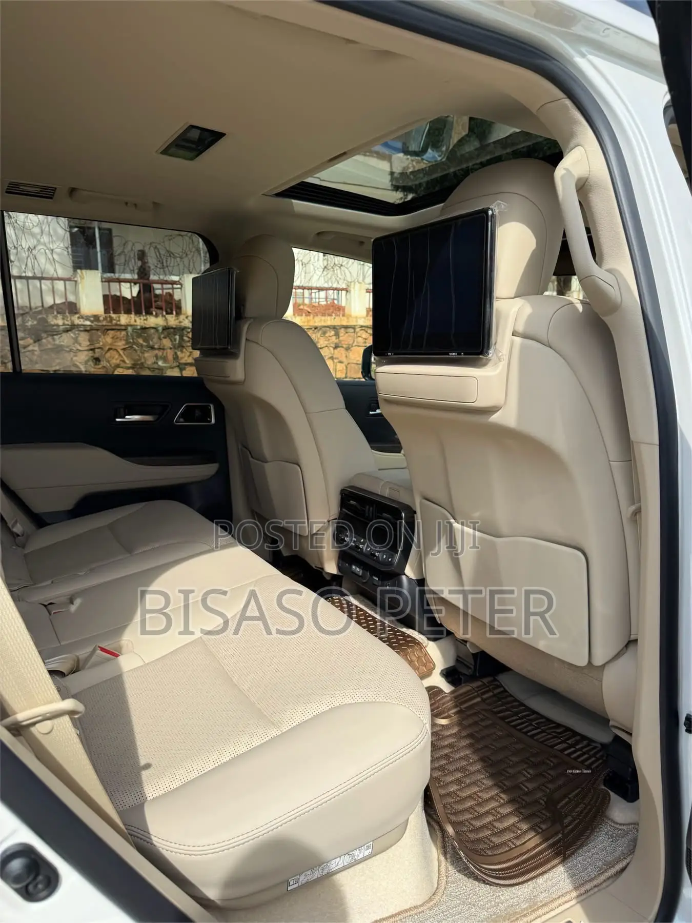 Toyota Land Cruiser 2026 White