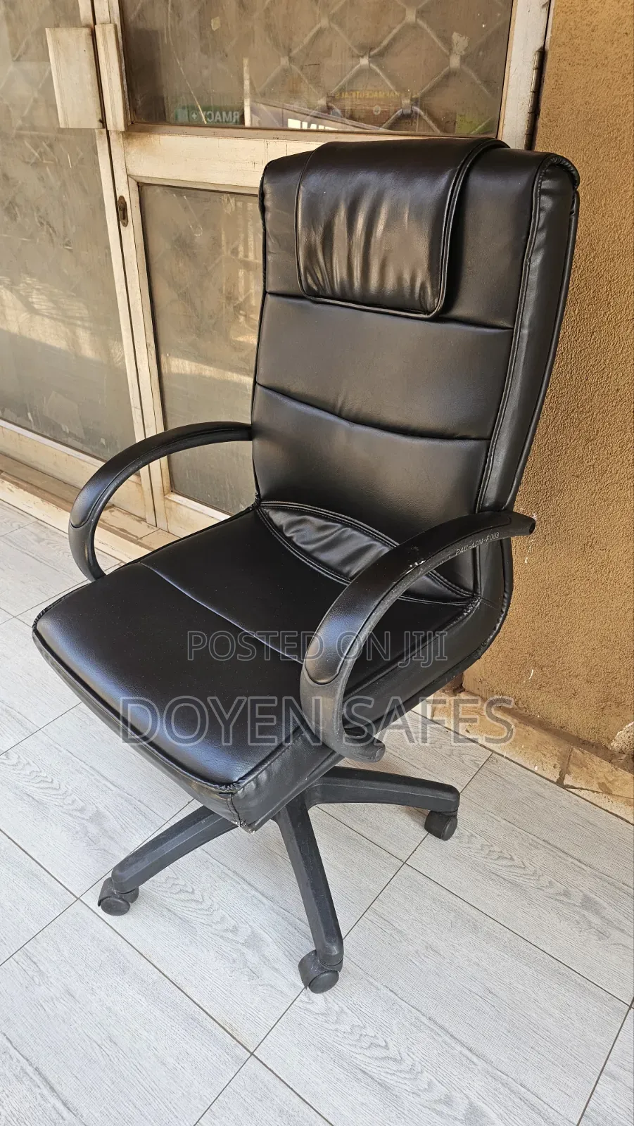 Redurbished Leather Office Chair